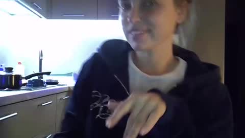 Anna online show from 11-15-25, 02:02