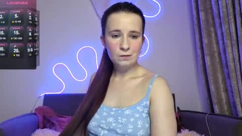 linnsweety online show from 11-05-25, 07:25