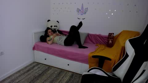 Snapshot of linphea chatting on 01-31-26, 10:19 Tina online show from 01-31-26, 10:19