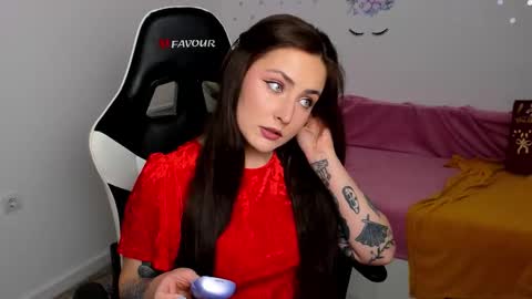 Snapshot of linphea chatting on 02-01-26, 06:39 Tina online show from 02-01-26, 06:39