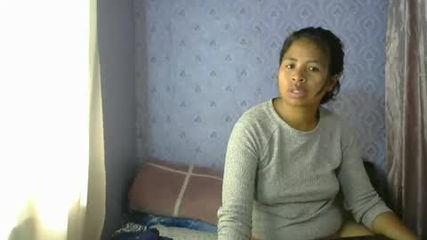 Snapshot of liora_selenex chatting on 11-19-25, 04:23 Liora selenex online show from 11-19-25, 04:23