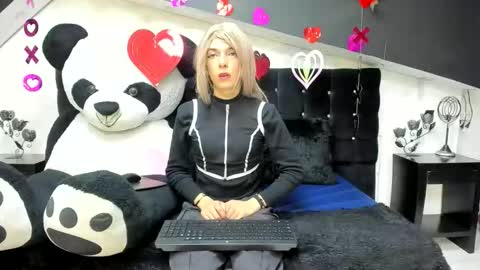 Lis  online show from 02-21-26, 01:39