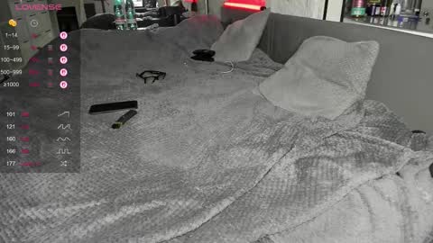 Lisa online show from 09-21-25, 05:09