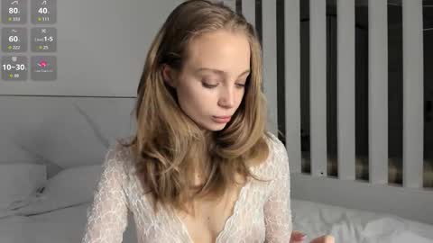 Lisa online show from 11-17-25, 05:24