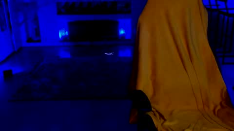 lisa_elfy online show from 02-08-25, 05:40