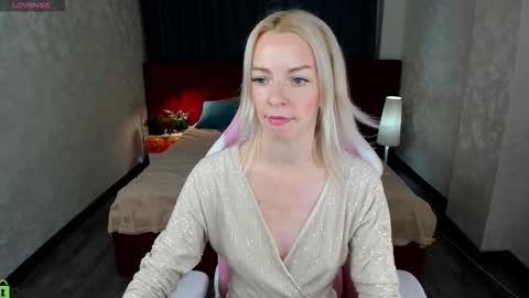 Lisa online show from 10-24-25, 12:52