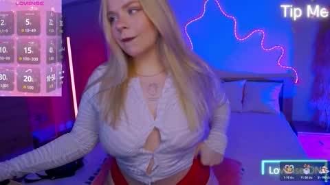 Snapshot of lisacandy1 chatting on 11-17-25, 08:09 Lisa online show from 11-17-25, 08:09