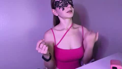 Lisa online show from 09-18-25, 11:34