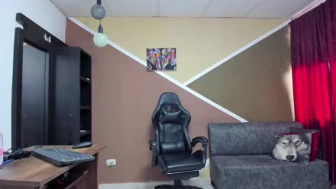 Lisa Gray Independent Model online show from 10-17-25, 07:49