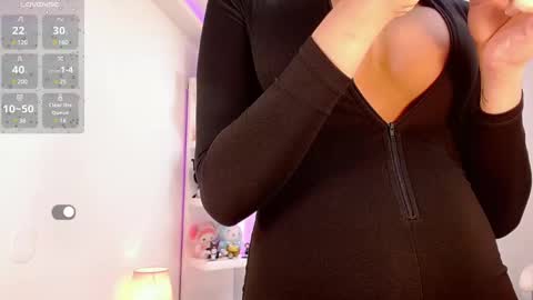 Snapshot of lisahadidd chatting on 02-14-25, 05:51 lisahadidd online show from 02-14-25, 05:51