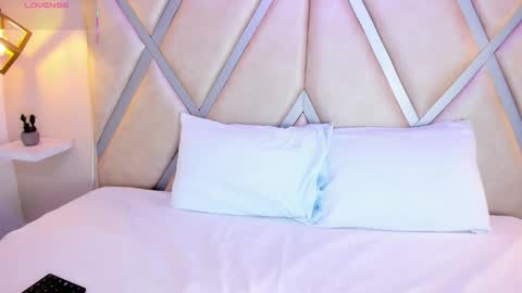 LISA online show from 11-21-25, 07:34