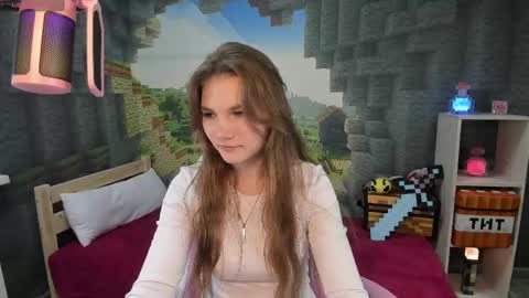 Snapshot of lisaporters chatting on 02-08-25, 11:13 Lisa online show from 02-08-25, 11:13