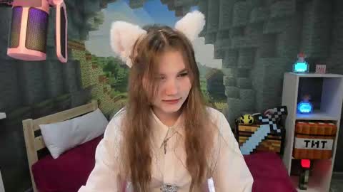 Snapshot of lisaporters chatting on 02-09-25, 05:22 Lisa online show from 02-09-25, 05:22