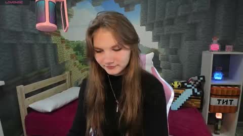 Snapshot of lisaporters chatting on 02-13-25, 08:55 Lisa online show from 02-13-25, 08:55