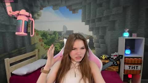 Snapshot of lisaporters chatting on 02-16-25, 12:30 Lisa online show from 02-16-25, 12:30