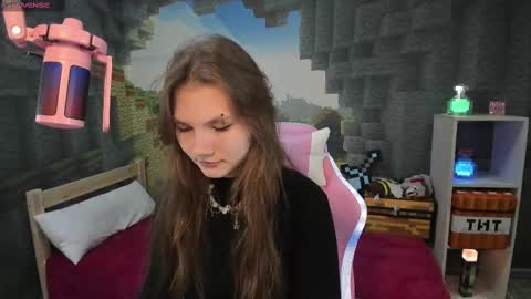 Snapshot of lisaporters chatting on 02-19-25, 05:49 Lisa online show from 02-19-25, 05:49