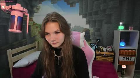 Snapshot of lisaporters chatting on 02-20-25, 12:19 Lisa online show from 02-20-25, 12:19