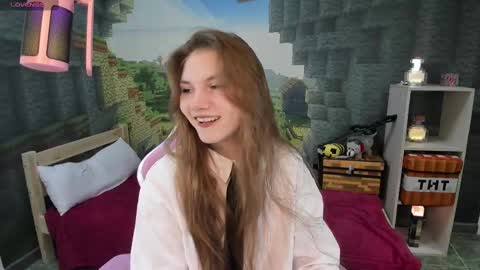 Snapshot of lisaporters chatting on 03-03-25, 05:18 Lisa online show from 03-03-25, 05:18