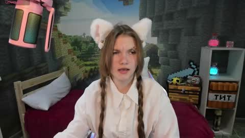 Snapshot of lisaporters chatting on 03-10-25, 09:18 Lisa online show from 03-10-25, 09:18