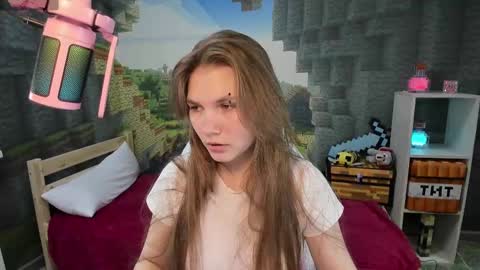 Snapshot of lisaporters chatting on 03-11-25, 12:33 Lisa online show from 03-11-25, 12:33