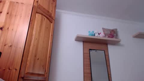 Snapshot of lisaskybaby chatting on 11-03-25, 10:16 Lisaskybaby online show from 11-03-25, 10:16