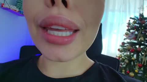 Snapshot of lisbet_21x chatting on 12-07-24, 01:18 Lisbet online show from 12-07-24, 01:18
