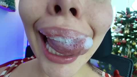 Snapshot of lisbet_21x chatting on 12-29-24, 06:49 Lisbet online show from 12-29-24, 06:49