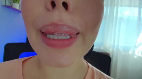 Snapshot of lisbet_21x chatting on 03-08-25, 02:30 Lisbet online show from 03-08-25, 02:30