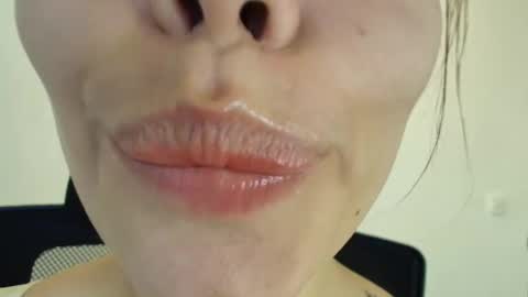 Snapshot of lisbet_21x chatting on 11-30-25, 02:54 Lisbet online show from 11-30-25, 02:54