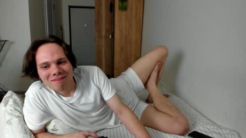 Snapshot of lissa_alfie chatting on 12-03-24, 02:16 Alfie online show from 12-03-24, 02:16