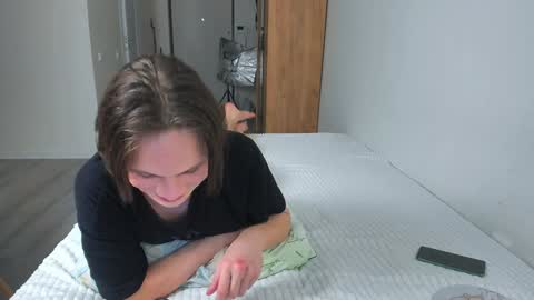 Snapshot of lissa_alfie chatting on 12-16-24, 08:16 Alfie online show from 12-16-24, 08:16