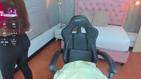 Snapshot of lissa_jhonsoon chatting on 10-16-25, 03:18 L I S S A online show from 10-16-25, 03:18