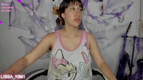 Lissa Kim  online show from 10-17-25, 11:02