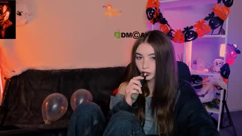 lissa_night online show from 10-27-25, 10:30