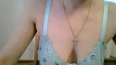 Snapshot of lissa_olsson chatting on 01-19-25, 11:23 Lissa online show from 01-19-25, 11:23