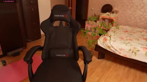 Lissa online show from 10-03-25, 02:25