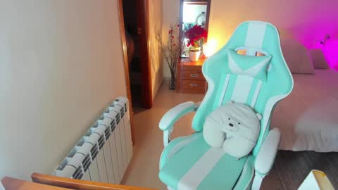 Snapshot of lissabw chatting on 12-16-24, 05:59 Lissa online show from 12-16-24, 05:59