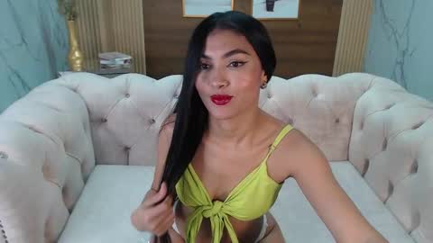 lissandra_s online show from 10-02-25, 09:44