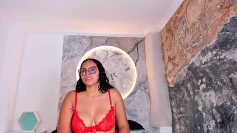 Lissa Vergara  online show from 09-19-25, 12:39
