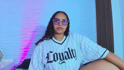 Lissa Vergara  online show from 10-05-25, 07:34