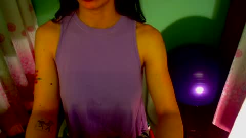 Snapshot of lisstaylor chatting on 01-02-25, 01:51 Liss online show from 01-02-25, 01:51