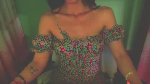 Snapshot of lisstaylor chatting on 02-21-25, 03:32 Liss online show from 02-21-25, 03:32
