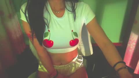 Snapshot of lisstaylor chatting on 02-22-25, 06:52 Liss online show from 02-22-25, 06:52
