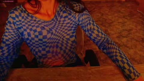 Snapshot of lisstaylor chatting on 09-17-25, 05:03 Liss online show from 09-17-25, 05:03