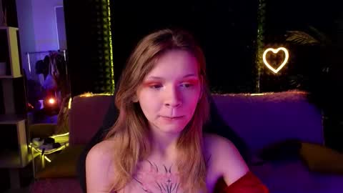 Lena online show from 10-11-25, 02:11