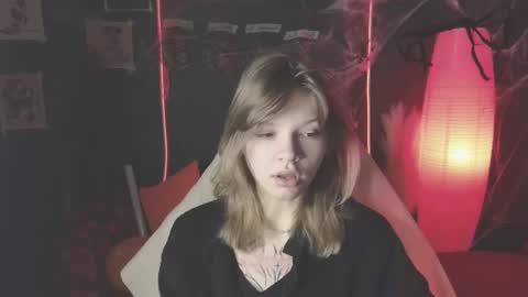 Lena online show from 10-20-25, 01:39