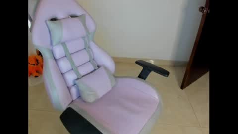 Danni online show from 12-15-24, 02:08
