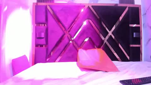 Ashley online show from 11-13-25, 06:40