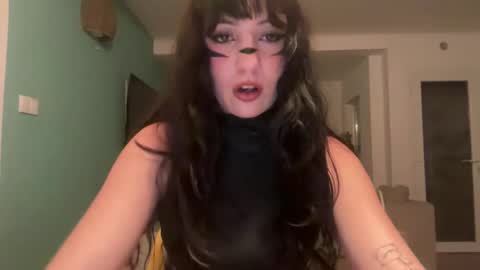 Snapshot of littlcatt chatting on 10-23-25, 08:51 littlcatt online show from 10-23-25, 08:51