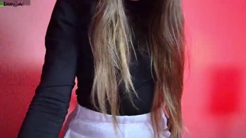 Snapshot of little___angell chatting on 10-21-25, 05:57 Tina online show from 10-21-25, 05:57